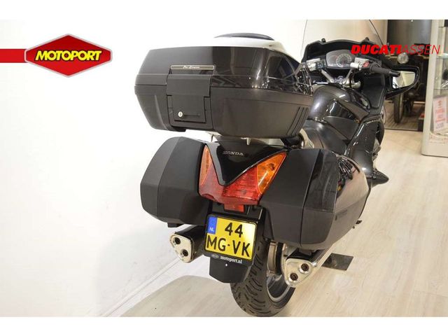 honda - st-1300-pan-european-abs