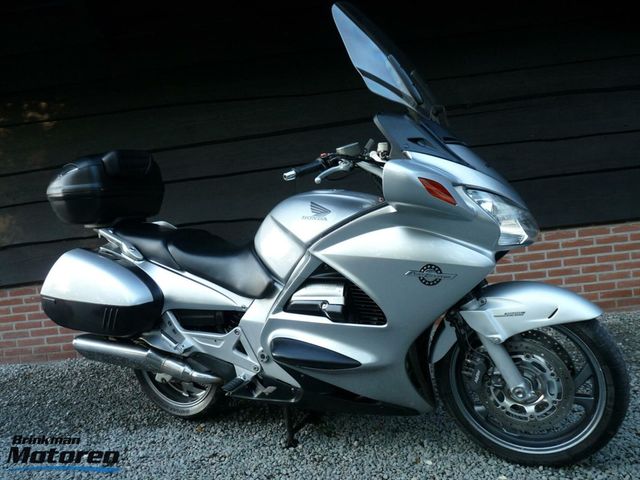 honda - st-1300-pan-european-abs