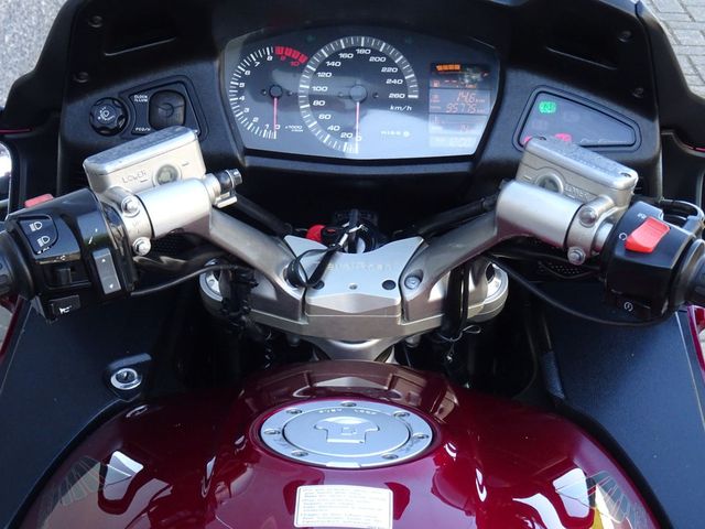 honda - st-1300-pan-european-abs