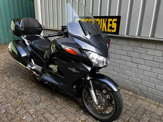 honda - st-1300-pan-european-abs