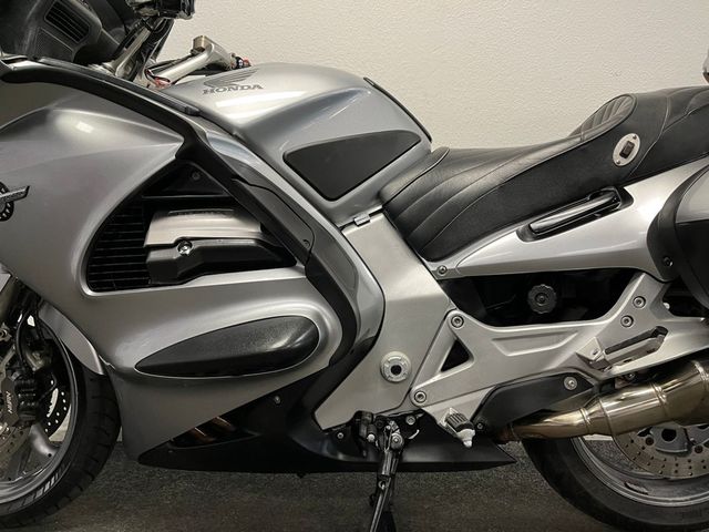 honda - st-1300-pan-european-abs