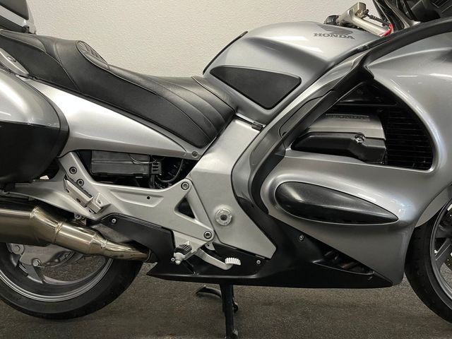 honda - st-1300-pan-european-abs