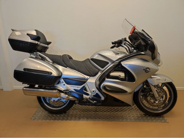 honda - st-1300-pan-european-abs