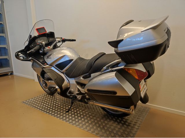 honda - st-1300-pan-european-abs