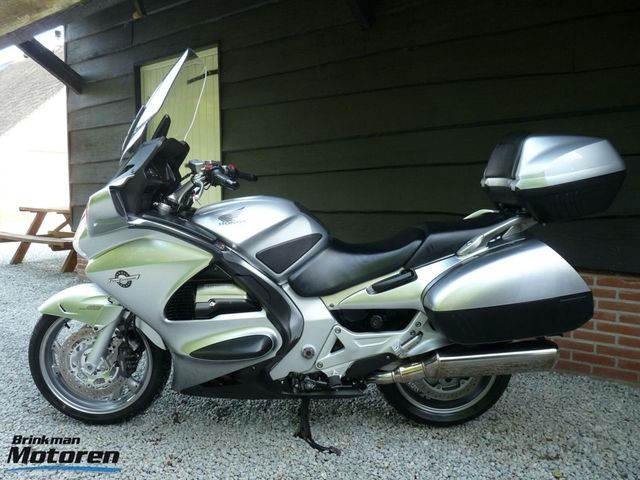 honda - st-1300-pan-european-abs
