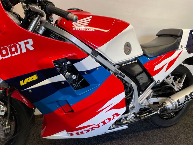 honda - vf-1000-r