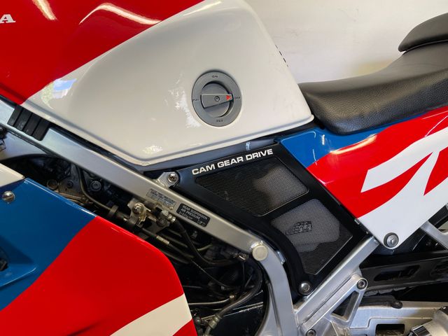 honda - vf-1000-r