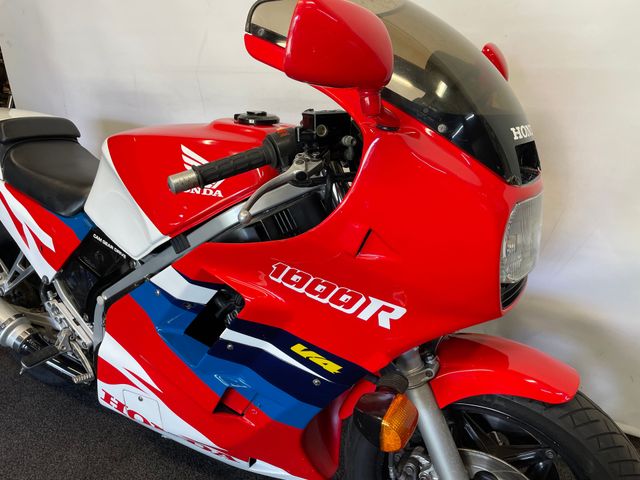 honda - vf-1000-r