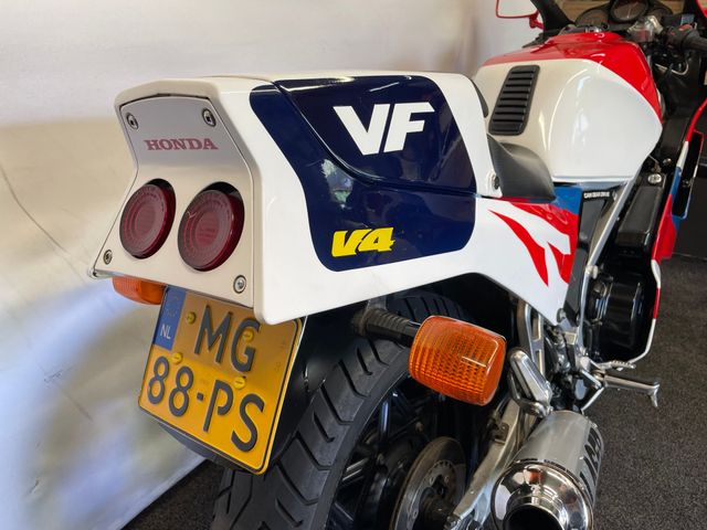 honda - vf-1000-r