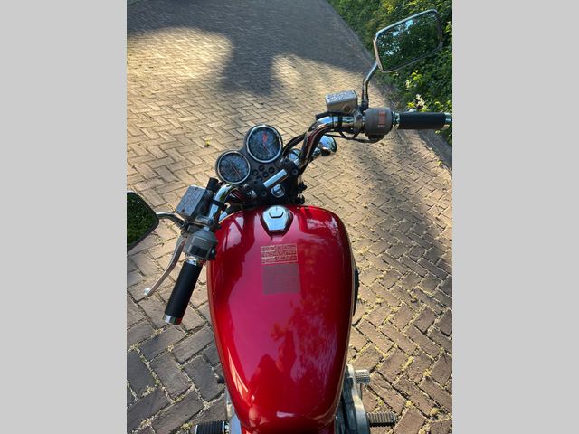 honda - vf-700-c-magna