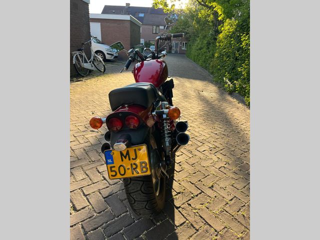 honda - vf-700-c-magna