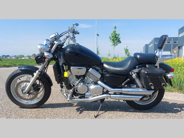 honda - vf-750-c