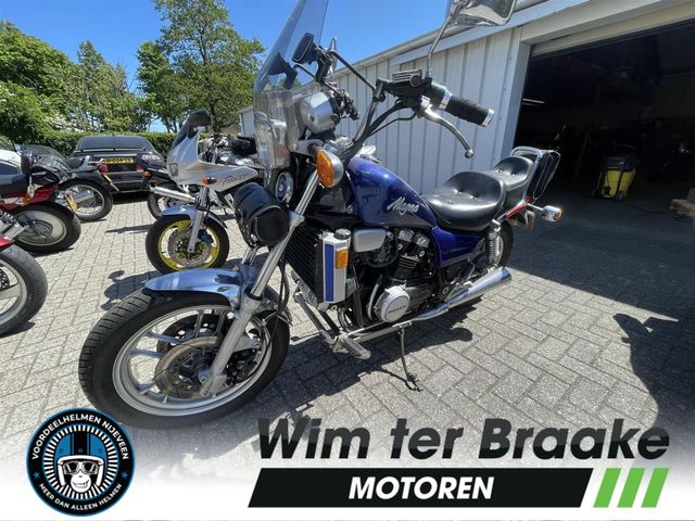 honda - vf-750-c-magna
