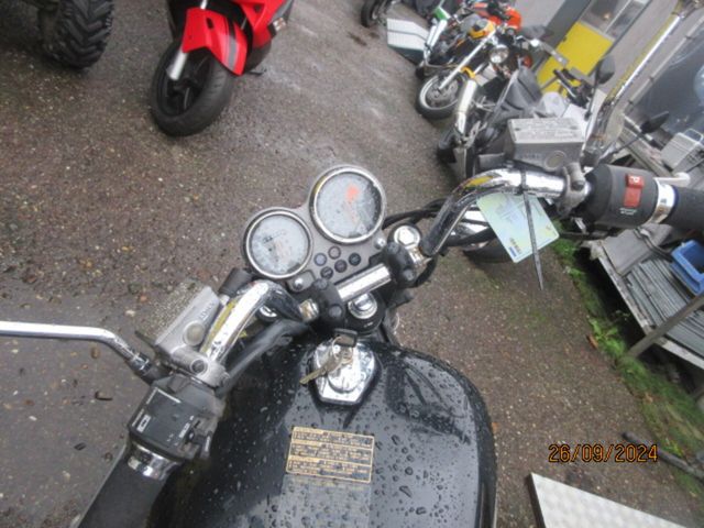 honda - vf-750-c-supermagna