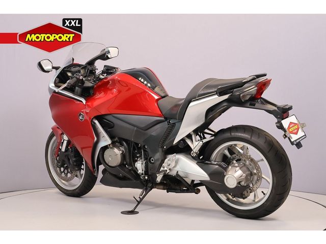 honda - vfr-1200-f