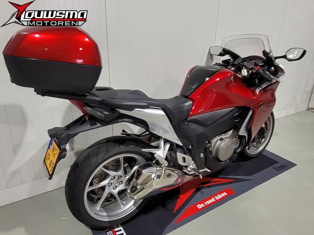 honda - vfr-1200-f