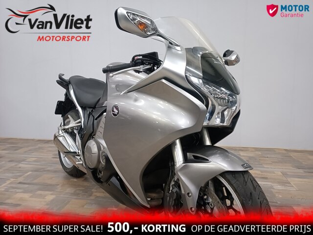 honda - vfr-1200-f