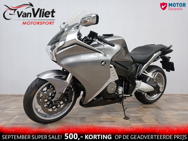 honda - vfr-1200-f