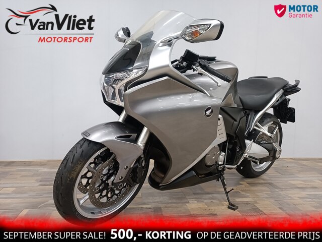 honda - vfr-1200-f