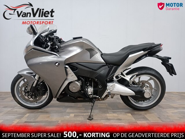 honda - vfr-1200-f