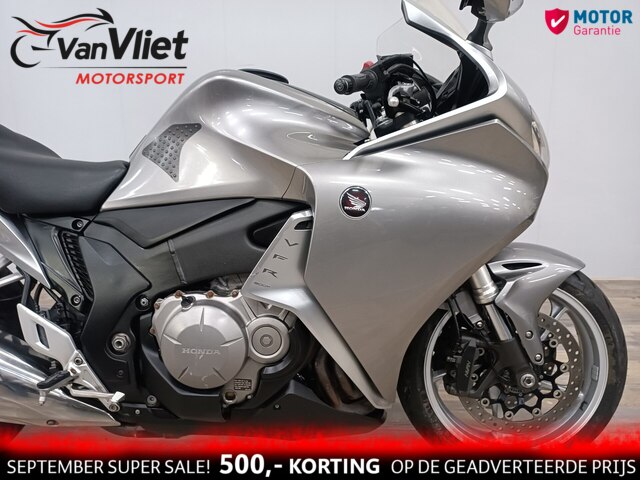 honda - vfr-1200-f