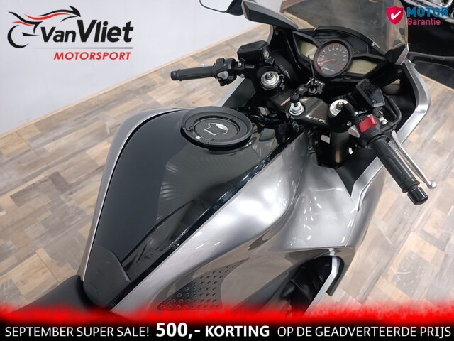 honda - vfr-1200-f