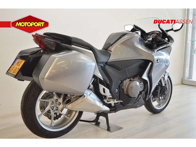 honda - vfr-1200-f-c-abs