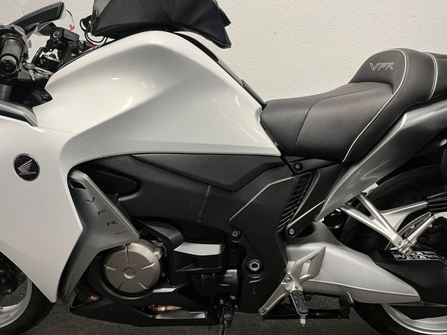 honda - vfr-1200-f-dct-c-abs