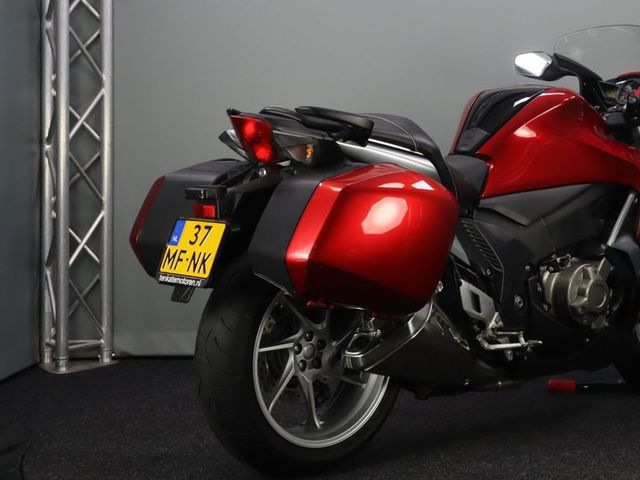 honda - vfr-1200-f-dct-c-abs