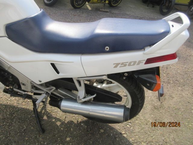 honda - vfr-750-f