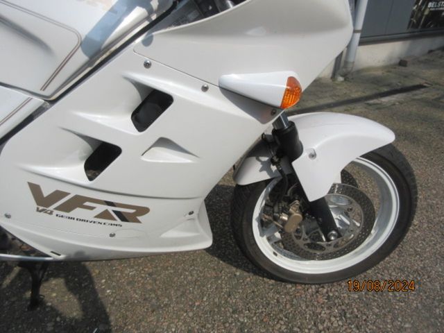 honda - vfr-750-f