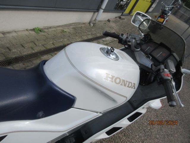 honda - vfr-750-f