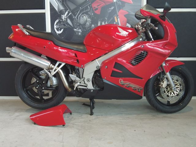 honda - vfr-750-f