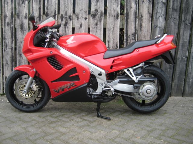 honda - vfr-750-f