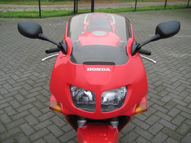 honda - vfr-750-f