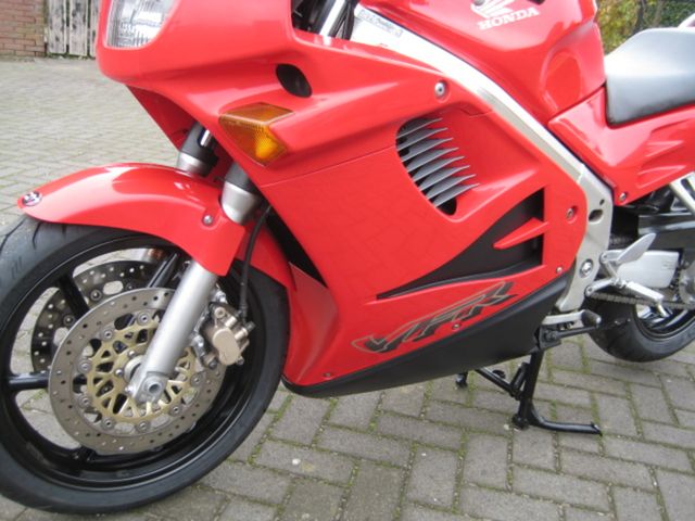 honda - vfr-750-f