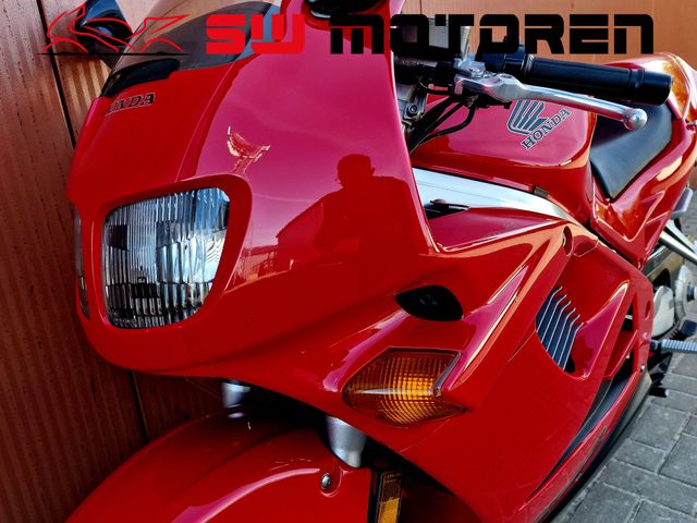 honda - vfr-750-f