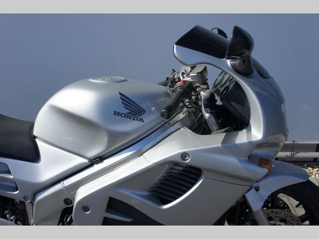 honda - vfr-750-f