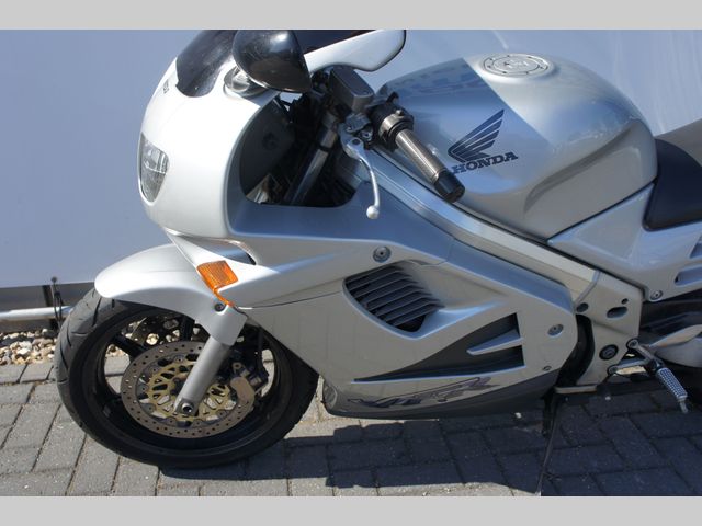 honda - vfr-750-f