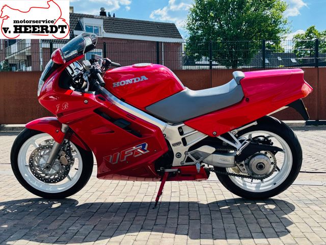 honda - vfr-750-f