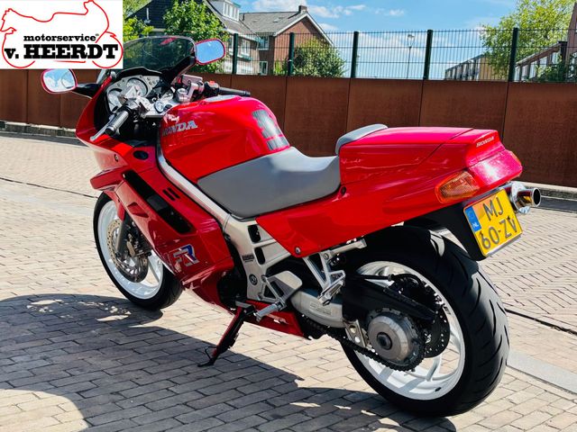 honda - vfr-750-f
