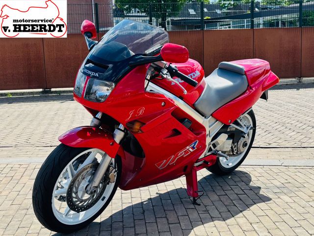 honda - vfr-750-f