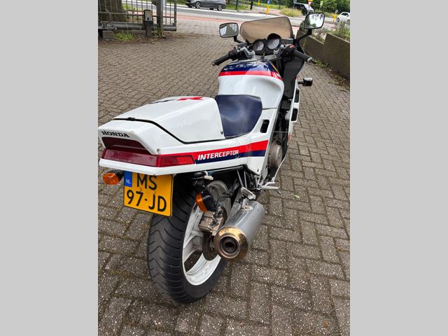 honda - vfr-750-f