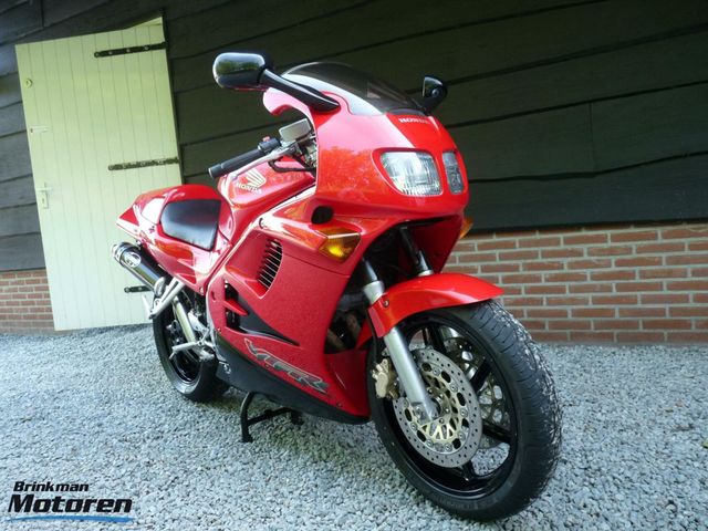 honda - vfr-750-f