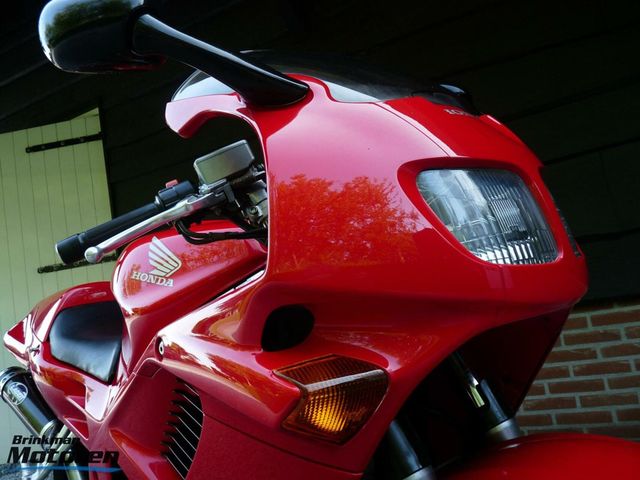 honda - vfr-750-f