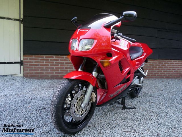 honda - vfr-750-f