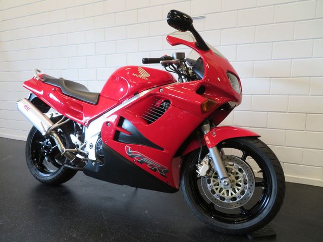 honda - vfr-750-f