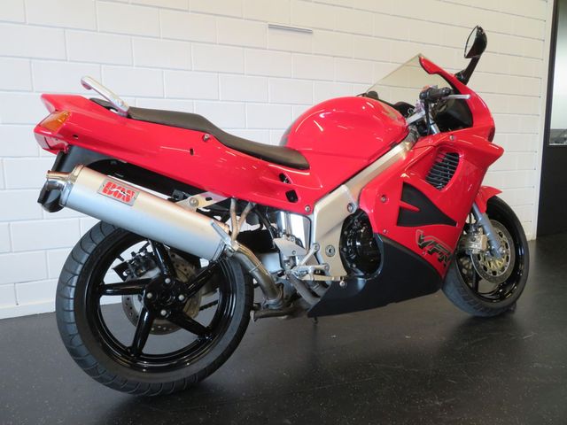 honda - vfr-750-f