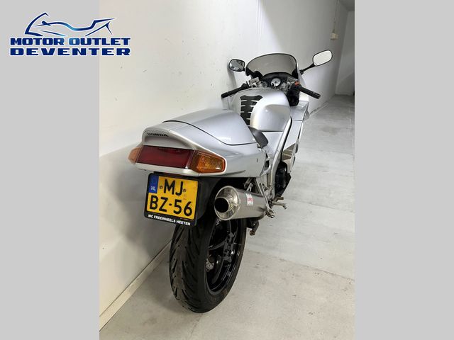 honda - vfr-750-f