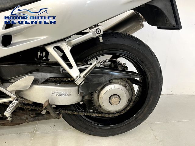 honda - vfr-750-f